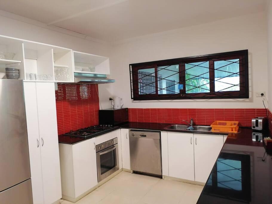 نادي Private Nasoso 4 Bedroom House المظهر الخارجي الصورة